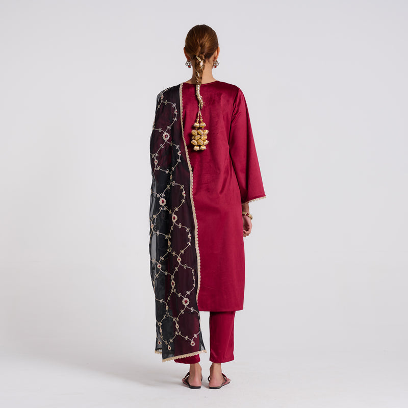 Maroon Embroidered Gulzaar Velvet Set with Dupatta