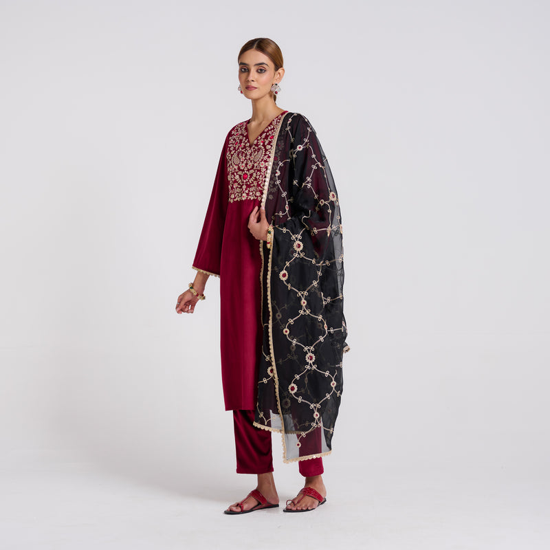 Maroon Embroidered Gulzaar Velvet Set with Dupatta