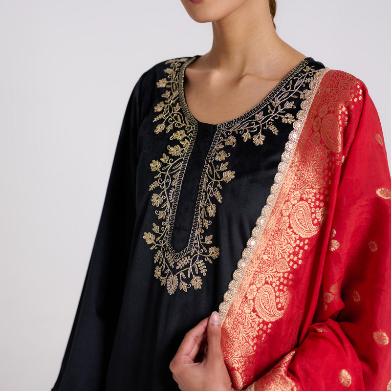 Black Embroidered Noor Velvet Set with Brocade Dupatta