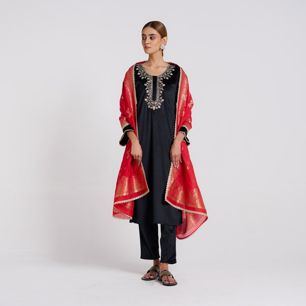 Black Embroidered Noor Velvet Set with Brocade Dupatta