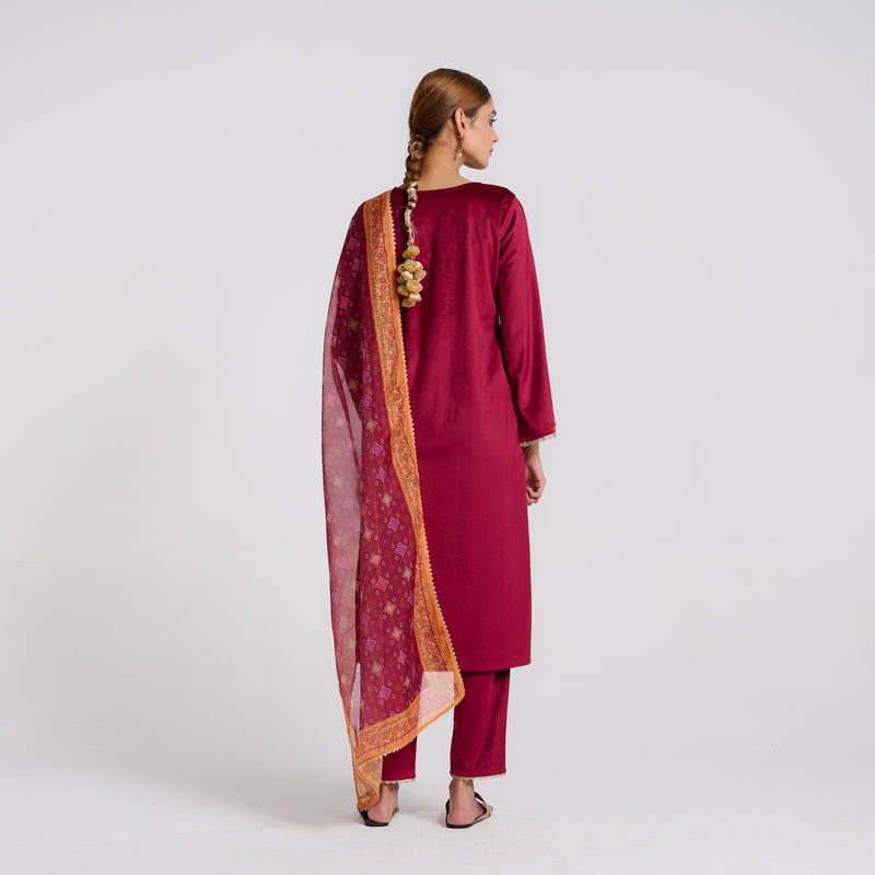 Maroon Embroidered Zareen Velvet Set with Dupatta