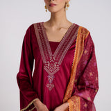 Maroon Embroidered Zareen Velvet Set with Dupatta