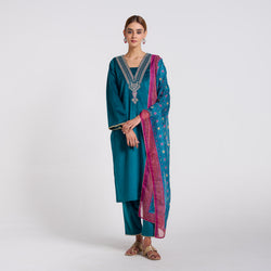 Teal Embroidered Zareen Velvet Set with Dupatta