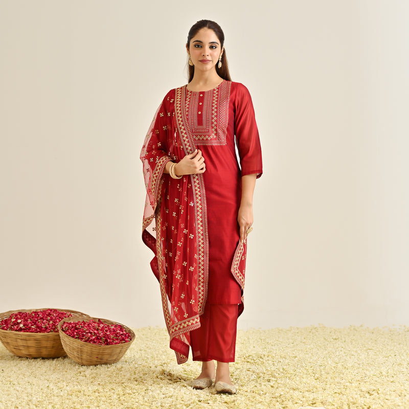 Red Festive Embroidered Kurta Set with Embroidered Dupatta