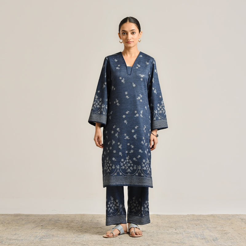 Blue Contemporary Woollen Kurta Set with Lace Detail