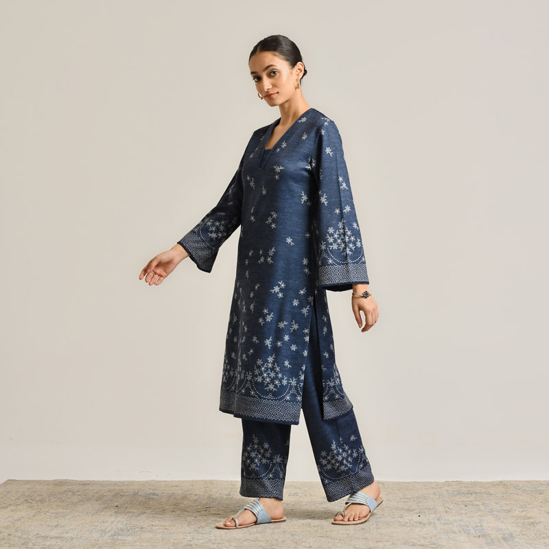 Blue Contemporary Woollen Kurta Set with Lace Detail